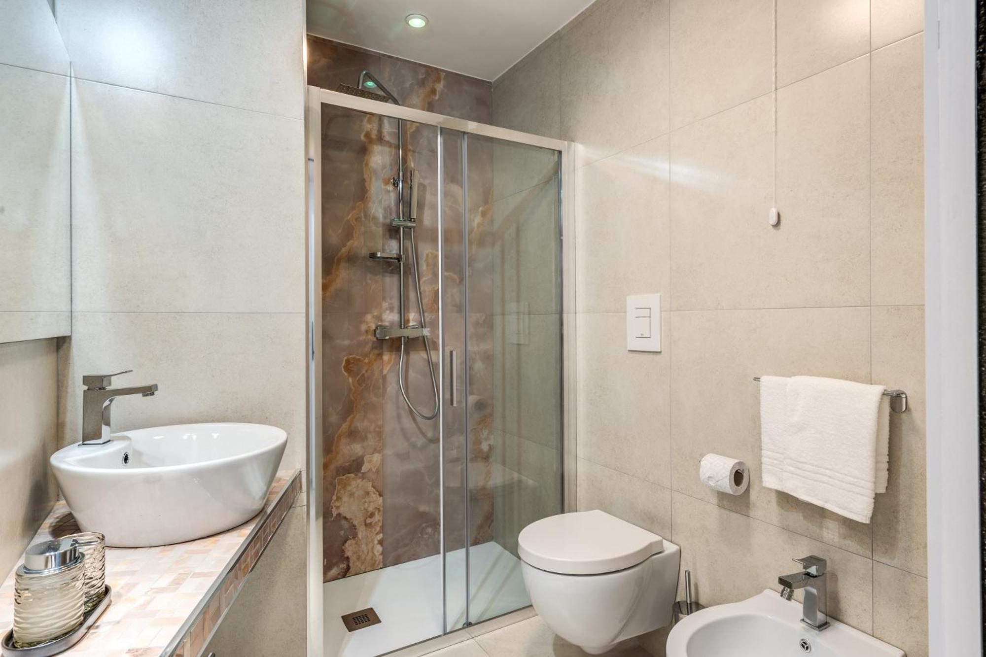 Hotel National Square Napoli Zewnętrze zdjęcie
