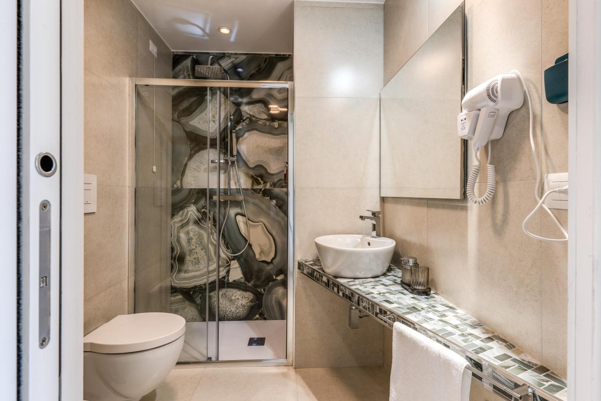 Hotel National Square Napoli Zewnętrze zdjęcie