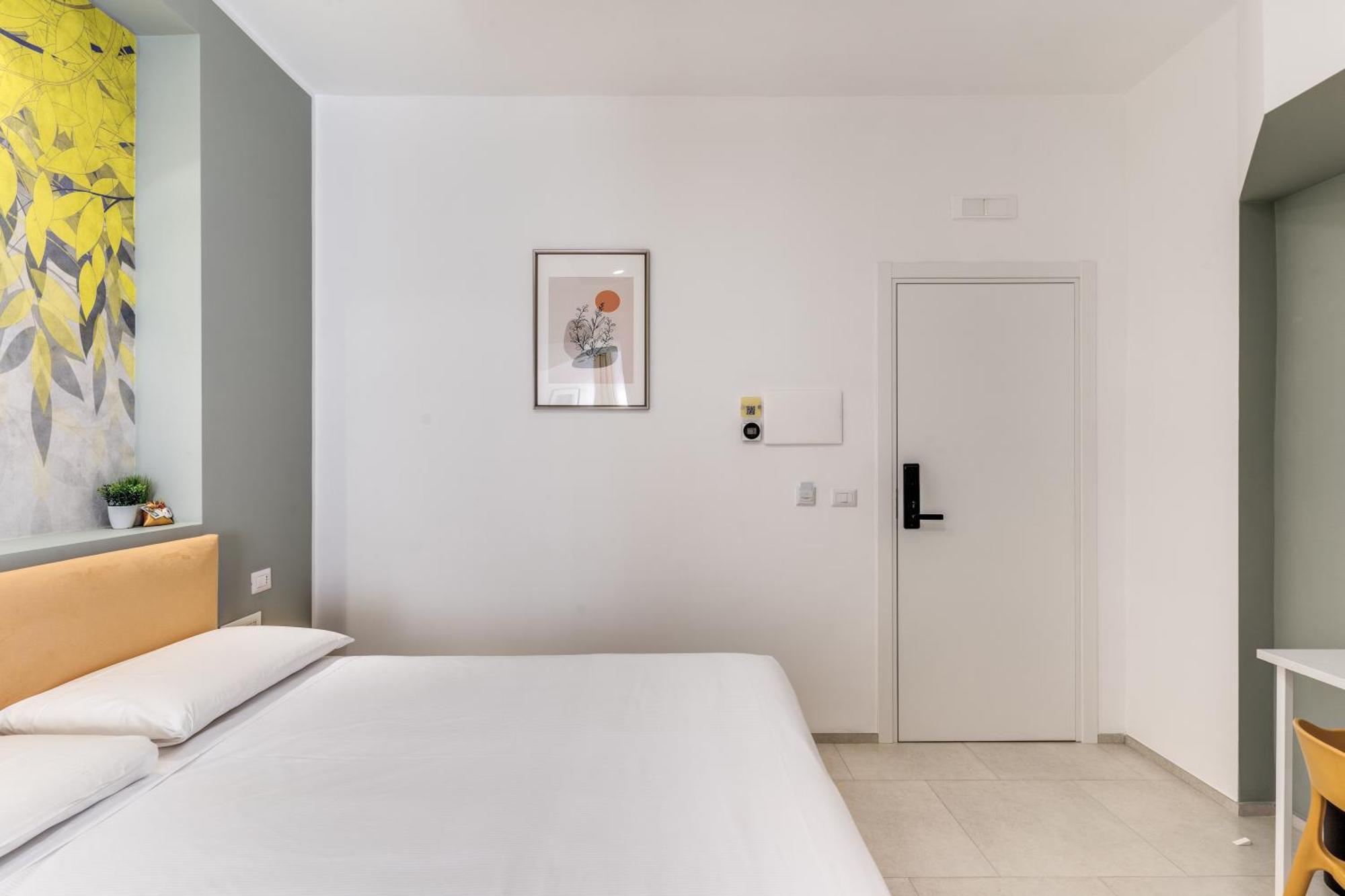 Hotel National Square Napoli Zewnętrze zdjęcie